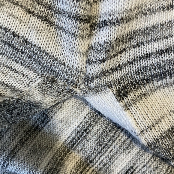 Lucky Brand Women's Gray/White Long Open Lightweight Duster Cardigan. Sz L - Picture 12 of 15